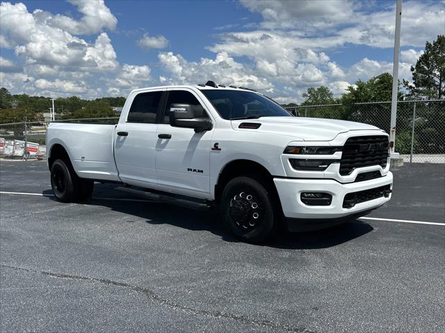 2025 RAM Ram 3500 RAM 3500 BIG HORN CREW CAB 4X2 8 BOX