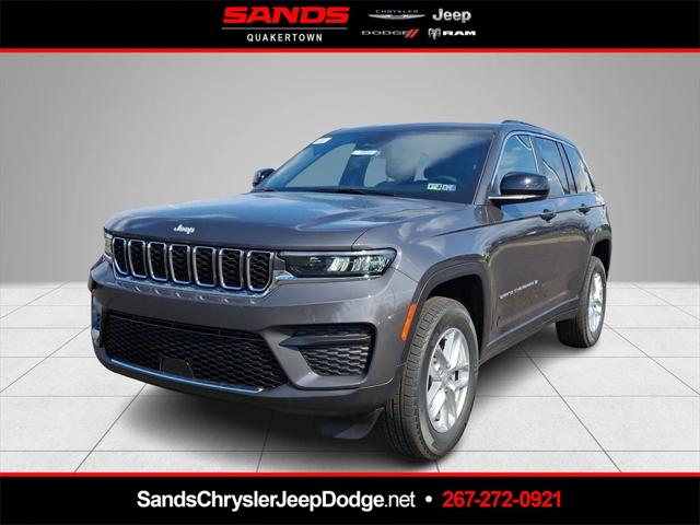 2025 Jeep Grand Cherokee GRAND CHEROKEE LAREDO X 4X4