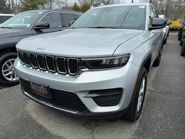 2025 Jeep Grand Cherokee GRAND CHEROKEE LAREDO X 4X4
