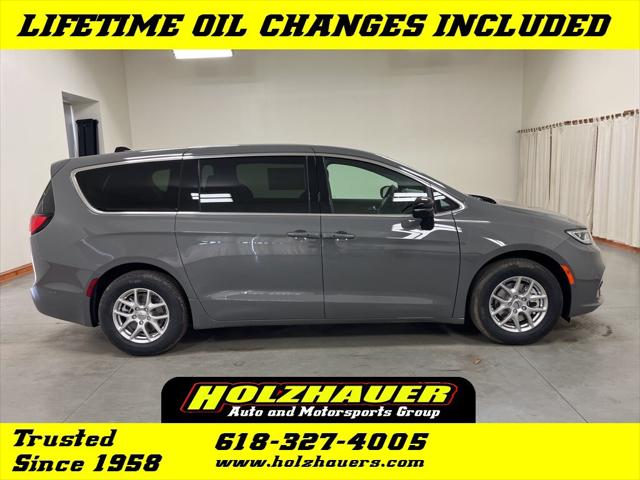 2025 Chrysler Pacifica PACIFICA SELECT