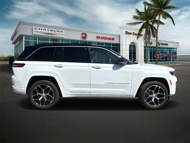 2025 Jeep Grand Cherokee GRAND CHEROKEE SUMMIT RESERVE 4X4