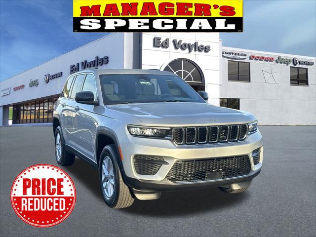 2025 Jeep Grand Cherokee GRAND CHEROKEE LAREDO X 4X2