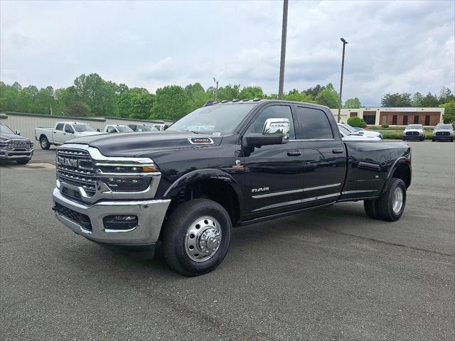 2025 RAM Ram 3500 RAM 3500 LIMITED CREW CAB 4X4 8 BOX
