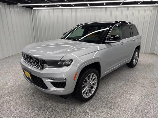 2025 Jeep Grand Cherokee GRAND CHEROKEE SUMMIT 4X4