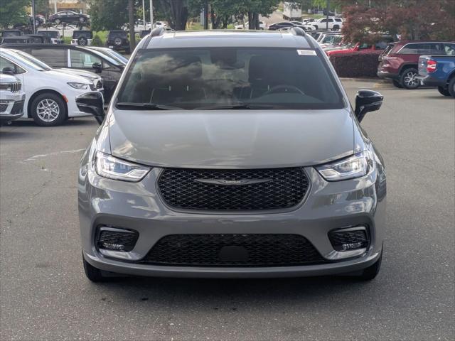 2025 Chrysler Pacifica Hybrid PACIFICA PLUG-IN HYBRID S APPEARANCE
