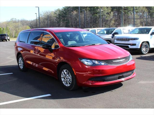2025 Chrysler Voyager VOYAGER