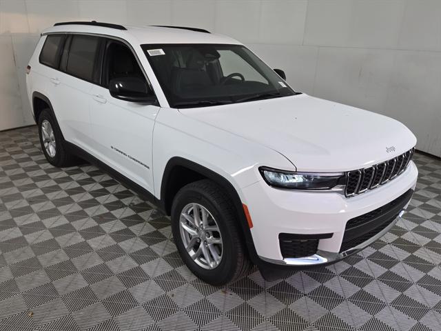 2025 Jeep Grand Cherokee GRAND CHEROKEE L LAREDO 4X4