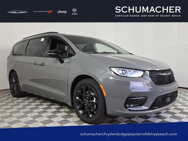 2025 Chrysler Pacifica PACIFICA LIMITED