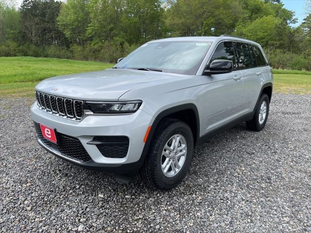 2025 Jeep Grand Cherokee GRAND CHEROKEE LAREDO 4X4