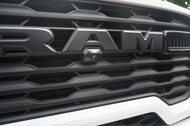 2025 RAM Ram 3500 RAM 3500 BIG HORN CREW CAB 4X4 8 BOX