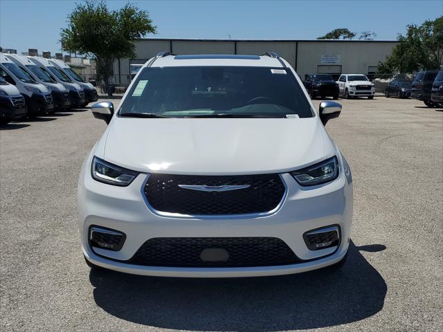 2025 Chrysler Pacifica PACIFICA PINNACLE AWD