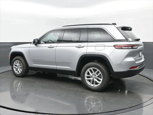 2025 Jeep Grand Cherokee GRAND CHEROKEE LAREDO X 4X4 2025 Jeep Grand Cherokee GRAND CHEROKEE LAREDO X 4X4