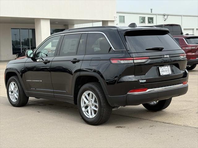 2025 Jeep Grand Cherokee GRAND CHEROKEE LAREDO X 4X2