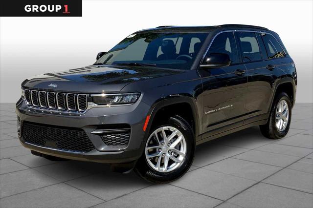 2025 Jeep Grand Cherokee GRAND CHEROKEE LAREDO X 4X4