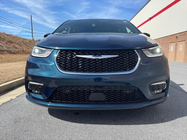 2025 Chrysler Pacifica Hybrid PACIFICA PLUG-IN HYBRID SELECT