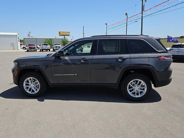 2025 Jeep Grand Cherokee GRAND CHEROKEE LAREDO X 4X4