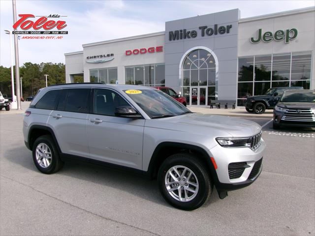 2025 Jeep Grand Cherokee GRAND CHEROKEE LAREDO X 4X4
