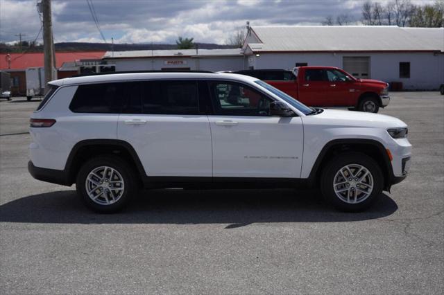2025 Jeep Grand Cherokee GRAND CHEROKEE L LAREDO 4X4