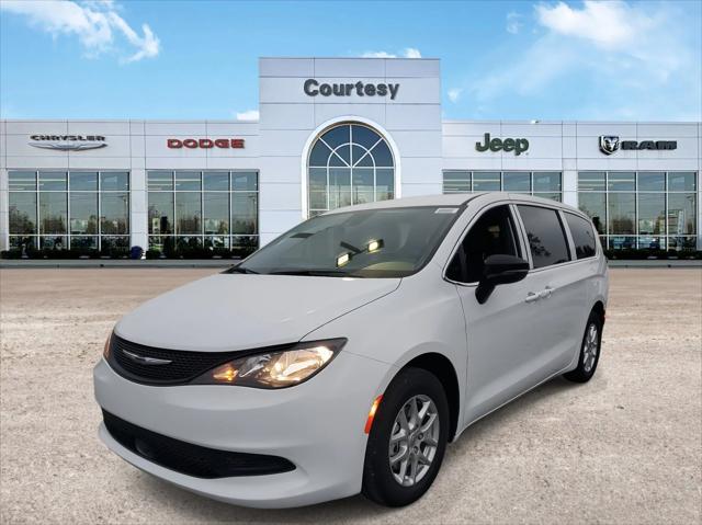 2025 Chrysler Voyager VOYAGER