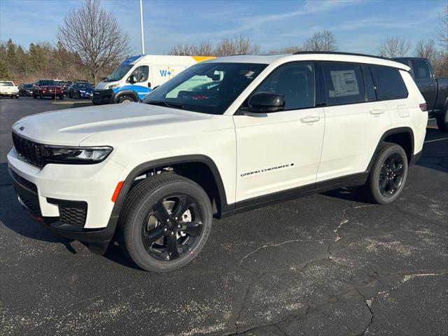 2025 Jeep Grand Cherokee GRAND CHEROKEE L ALTITUDE X 4X4