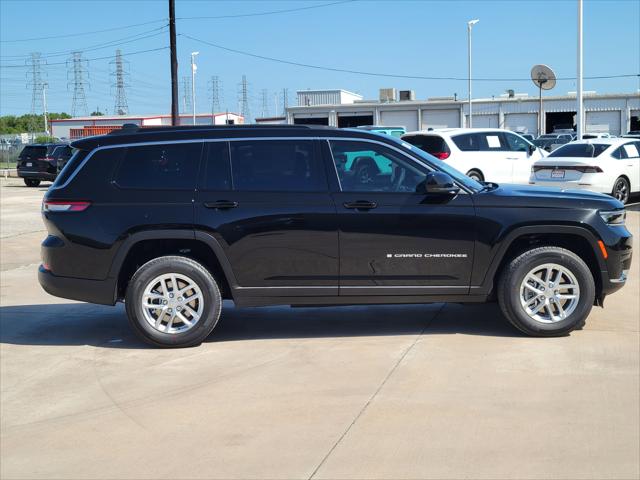 2025 Jeep Grand Cherokee GRAND CHEROKEE L LAREDO X 4X4