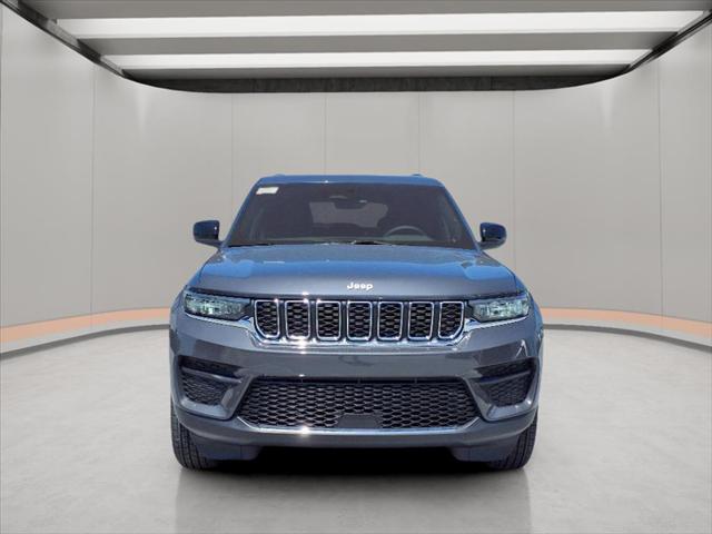 2025 Jeep Grand Cherokee GRAND CHEROKEE LAREDO X 4X2