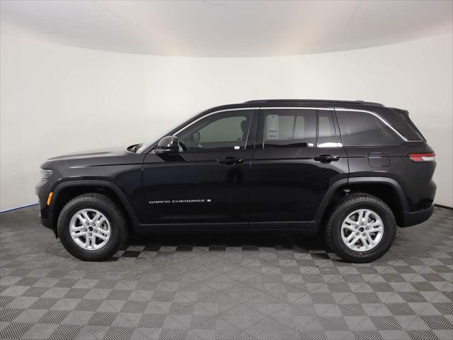 2025 Jeep Grand Cherokee GRAND CHEROKEE LAREDO 4X4