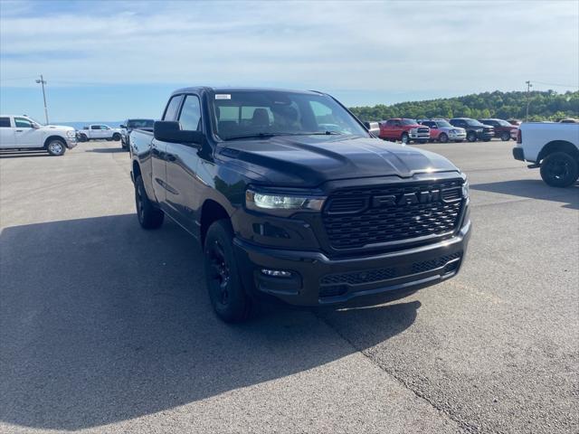 2025 RAM Ram 1500 RAM 1500 TRADESMAN QUAD CAB 4X4 64 BOX