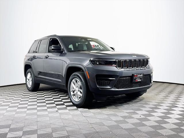 2025 Jeep Grand Cherokee GRAND CHEROKEE LAREDO X 4X4
