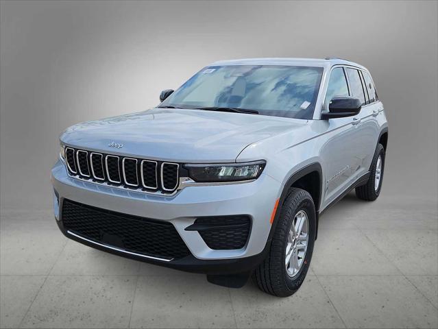 2025 Jeep Grand Cherokee GRAND CHEROKEE LAREDO 4X2