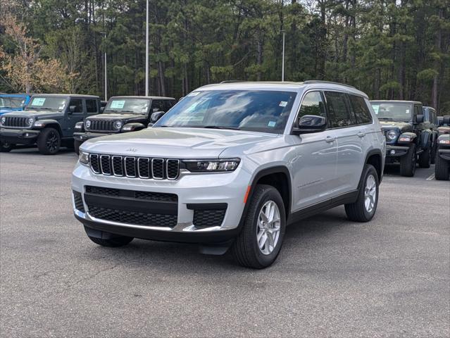 2025 Jeep Grand Cherokee GRAND CHEROKEE L LAREDO X 4X4
