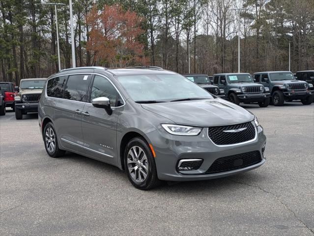 2025 Chrysler Pacifica Hybrid PACIFICA PLUG-IN HYBRID PINNACLE
