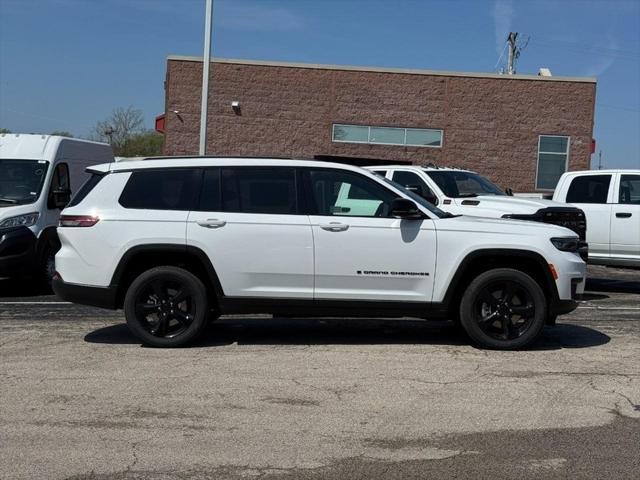 2025 Jeep Grand Cherokee GRAND CHEROKEE L ALTITUDE X 4X4