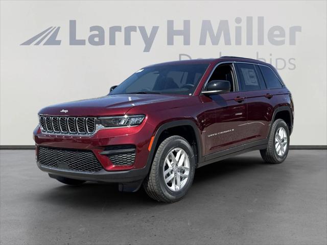 2025 Jeep Grand Cherokee GRAND CHEROKEE LAREDO X 4X4