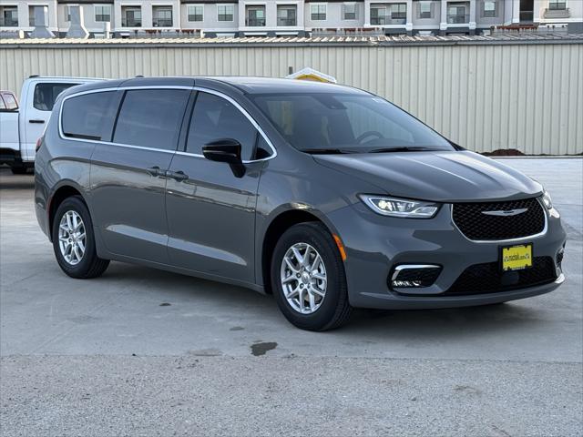 2025 Chrysler Pacifica PACIFICA SELECT