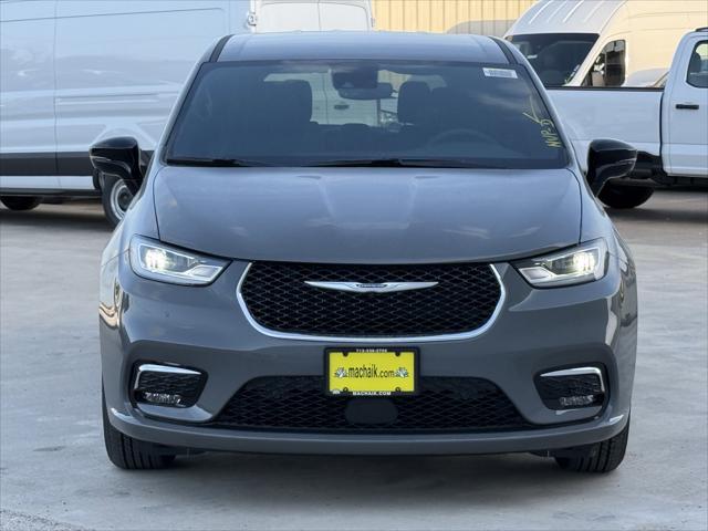 2025 Chrysler Pacifica PACIFICA SELECT
