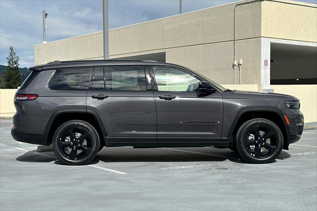 2025 Jeep Grand Cherokee GRAND CHEROKEE L LIMITED 4X4