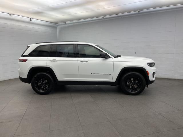 2025 Jeep Grand Cherokee GRAND CHEROKEE ALTITUDE X 4X4