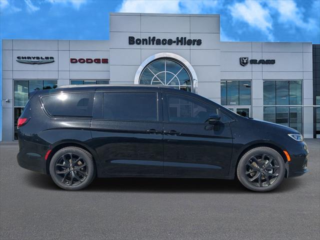 2025 Chrysler Pacifica PACIFICA LIMITED