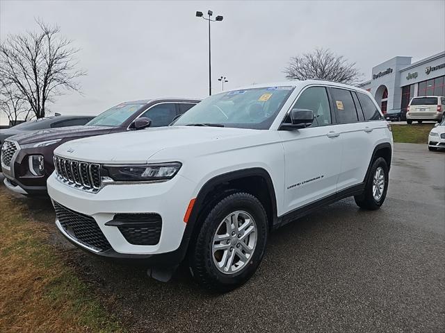 2024 Jeep Grand Cherokee Laredo 4x2