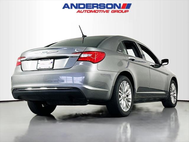 2012 Chrysler 200 Limited