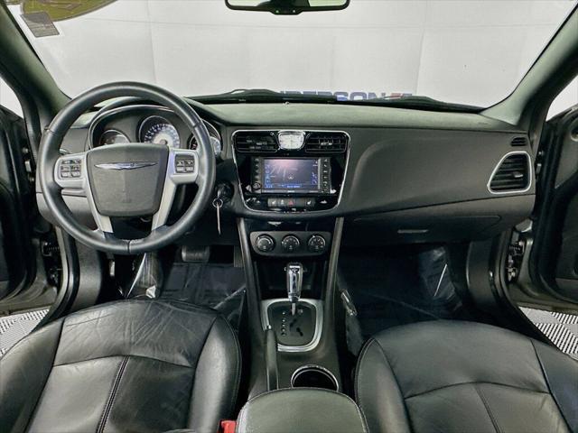 2012 Chrysler 200 Limited