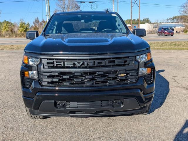 2023 Chevrolet Silverado 1500 4WD Crew Cab Short Bed Custom