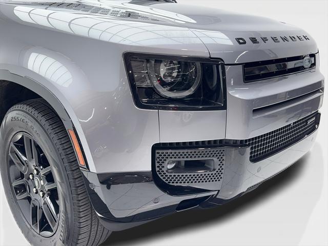 2023 Land Rover Defender 110 X-Dynamic SE