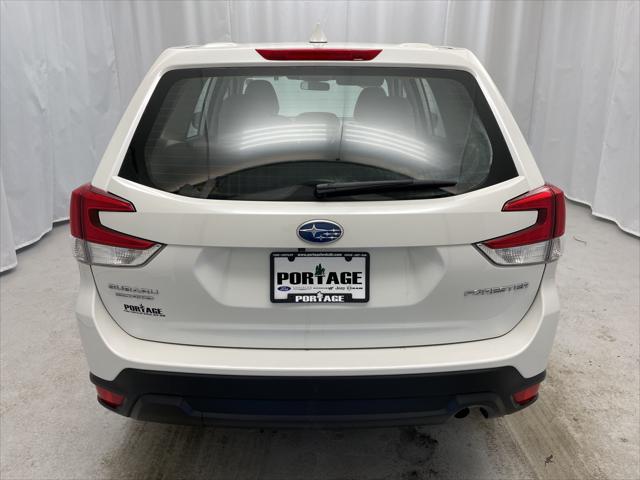 2023 Subaru Forester Base