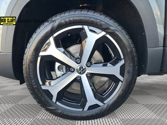 2025 Volkswagen Taos 1.5T SEL