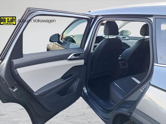 2025 Volkswagen Taos 1.5T SEL