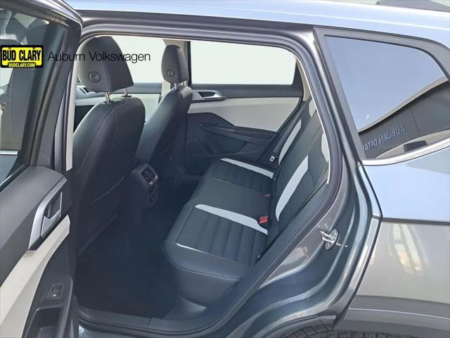 2025 Volkswagen Taos 1.5T SEL