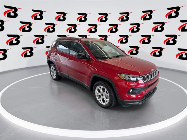 2025 Jeep Compass COMPASS LATITUDE 4X4