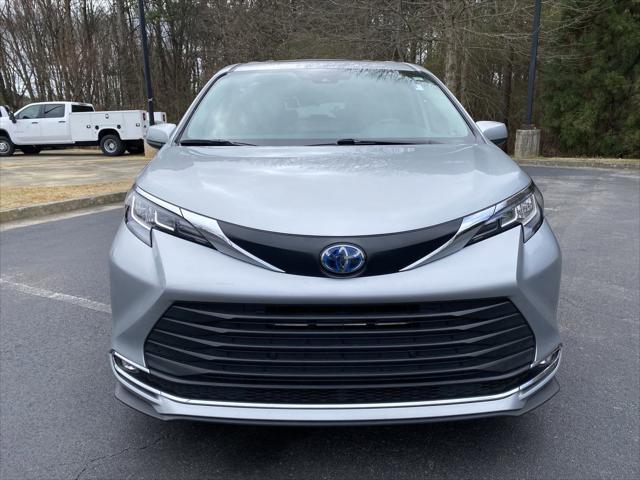 2022 Toyota Sienna XLE